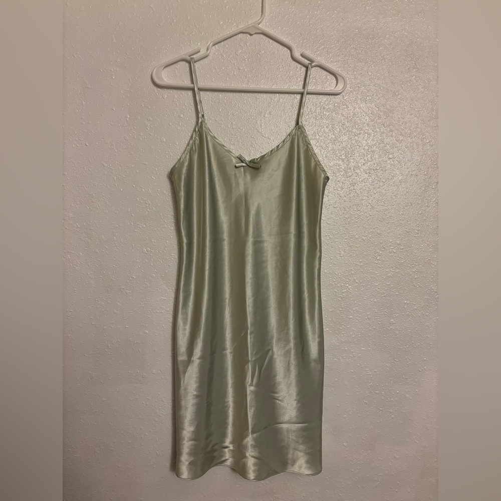 Secret Treasures green slip dress (fits M or L)